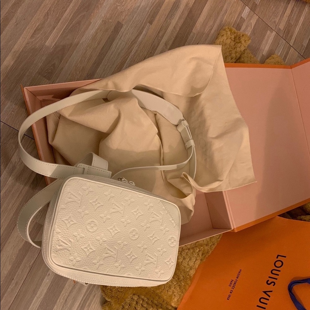 Lv white side bag VIRGIL
